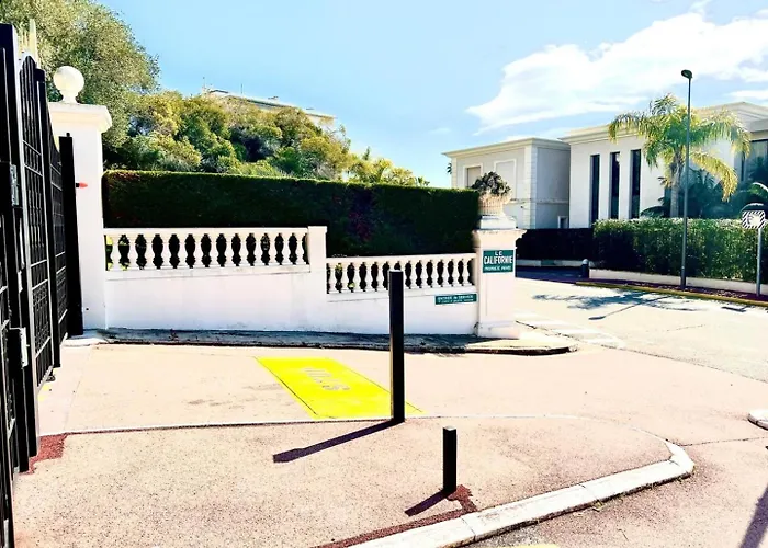 Daire Studiocalifornia-parking-plages 15 Min Walk Cannes